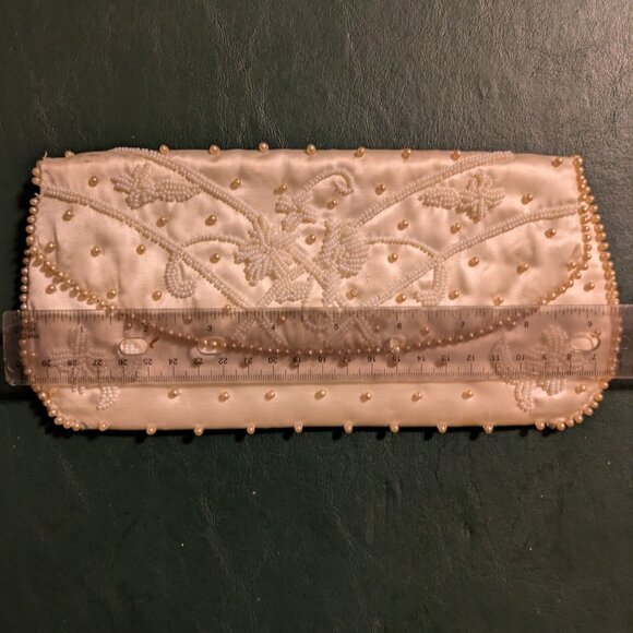 Vintage Sarne white beaded clutch - Picture 8 of 10